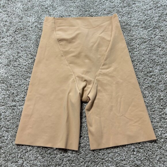 Commando Control Women's Medium Shapewear Shorts - Picture 1 of 4